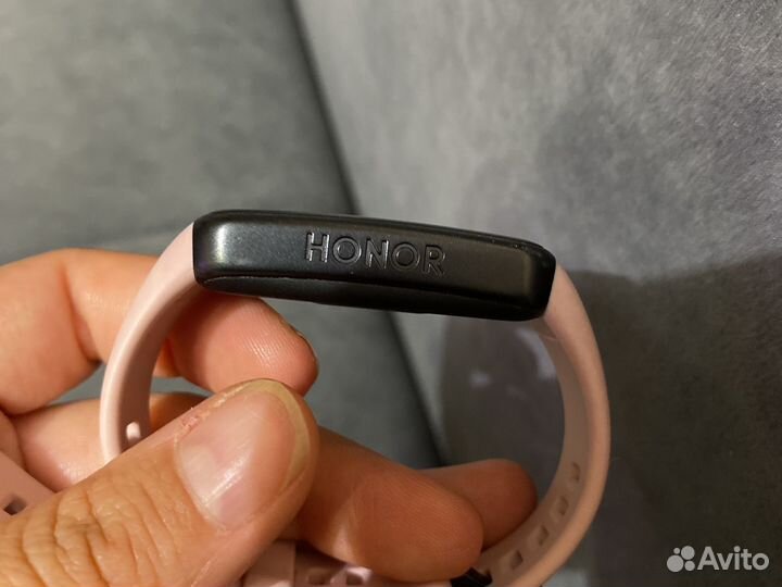 Умные часы honor