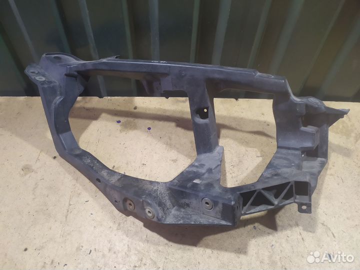 Телевизор, кронштейн фары правый мицубиси кольт