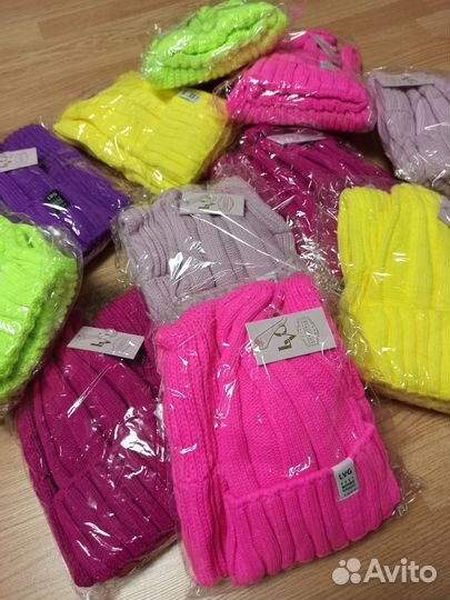 Комплект шапка и снуд зима