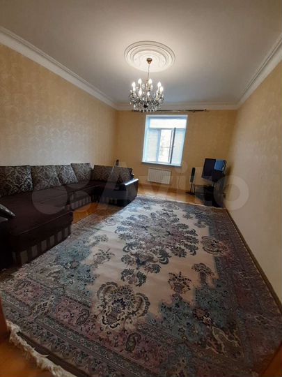 4-к. квартира, 120 м², 2/4 эт.