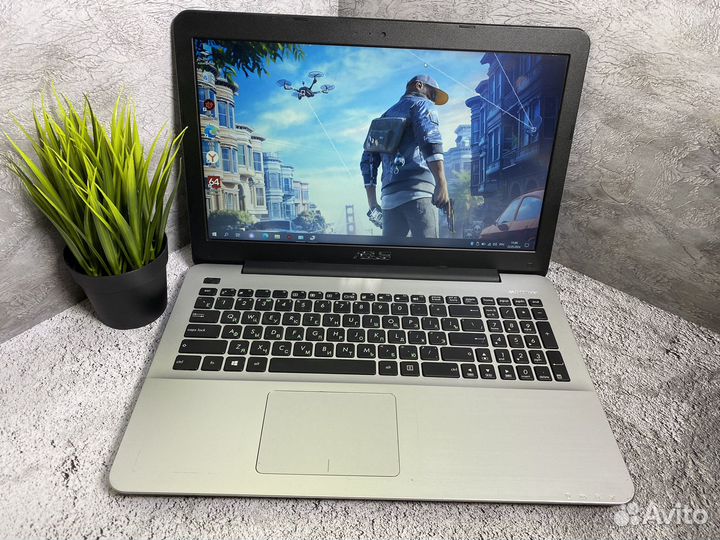 Игровой ноутбук Asus 2 видеокарты/SSD/8 gb