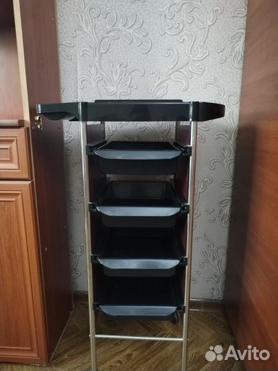 Мебель для парикмахера Кресло. Тележка. Зеркала