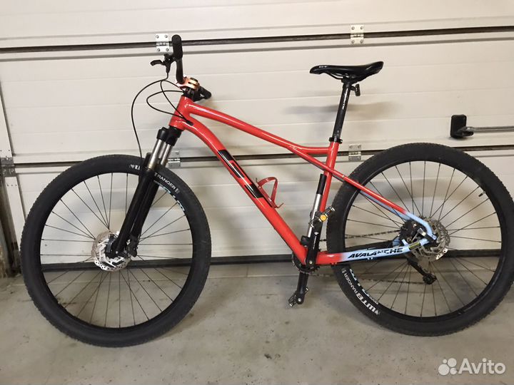 Велосипед gt avalanche comp 29