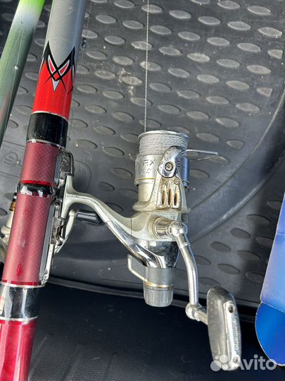 Удочки и катушка