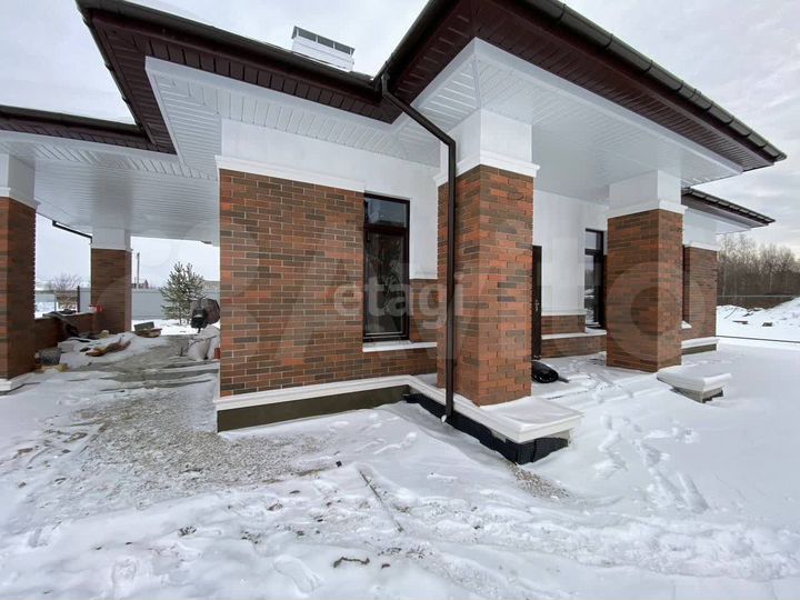 Дом 100 м² на участке 17,8 сот.