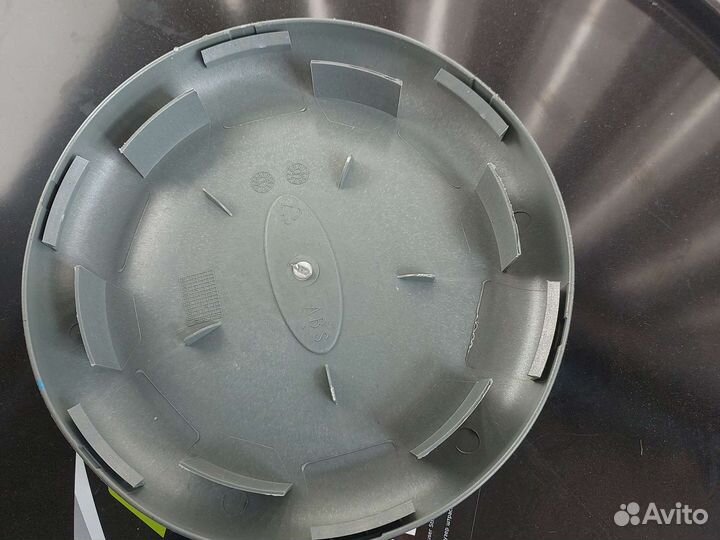 Колпак переднего колеса Ford Transit 0103210004