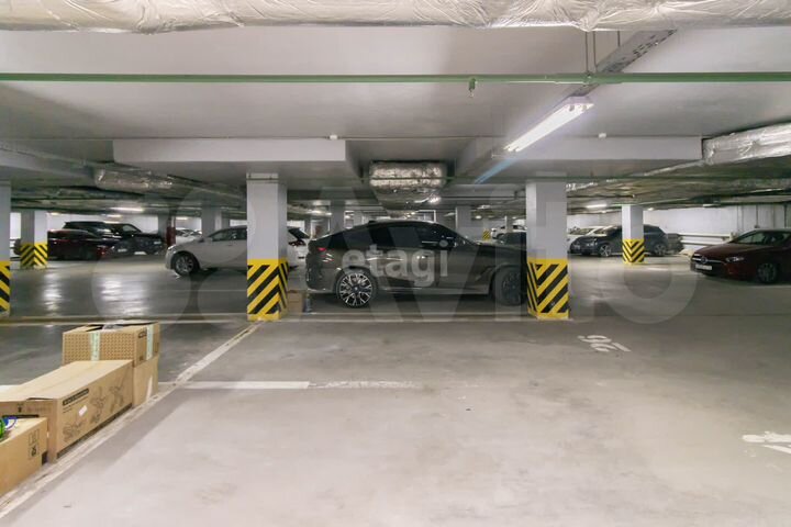 Машиноместо, 13 м²