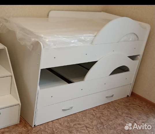 Кровать выкатная с ящиком (новая)
