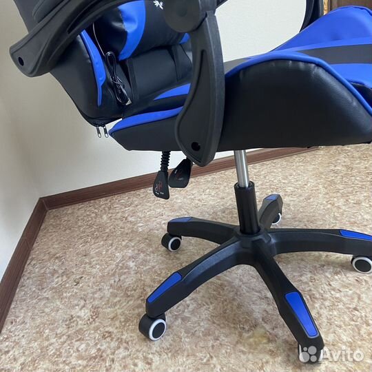 Кресло компьютерное с массажем - м202С