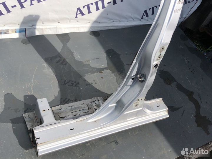 Средняя стойка левая Hyundai Accent 1999-2012