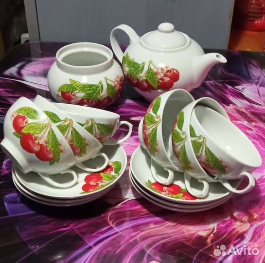 Сервиз новый с подарком
