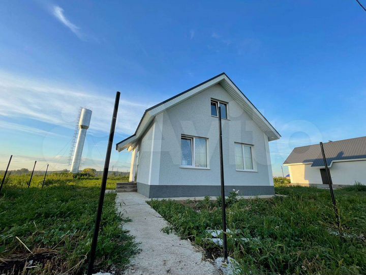 Коттедж 106 м² на участке 9 сот.