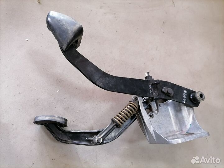 Педальный узел Mercedes-Benz 190 W201 1982-1993