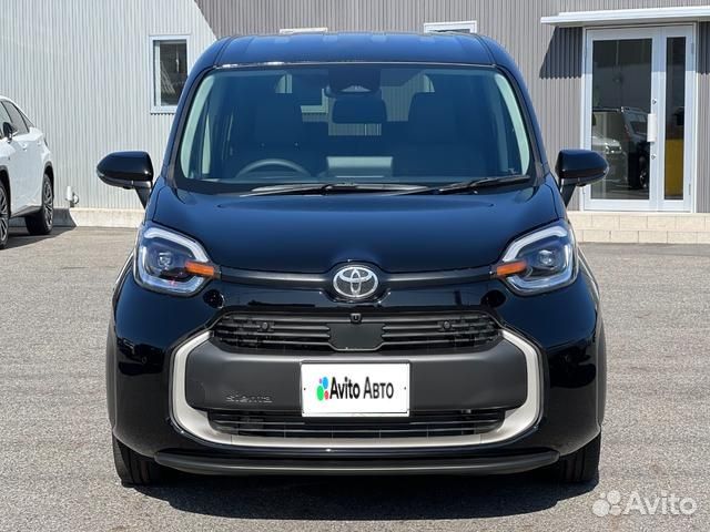 Toyota Sienta 1.5 CVT, 2024, 110 км