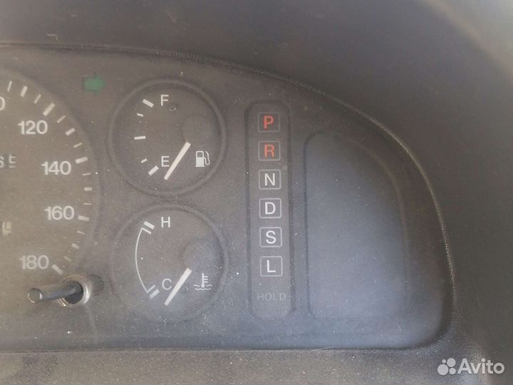 Панель приборов mazda lantiz