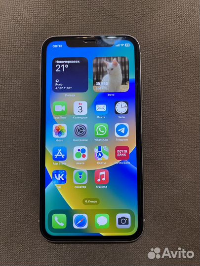 Телефон iPhone 11
