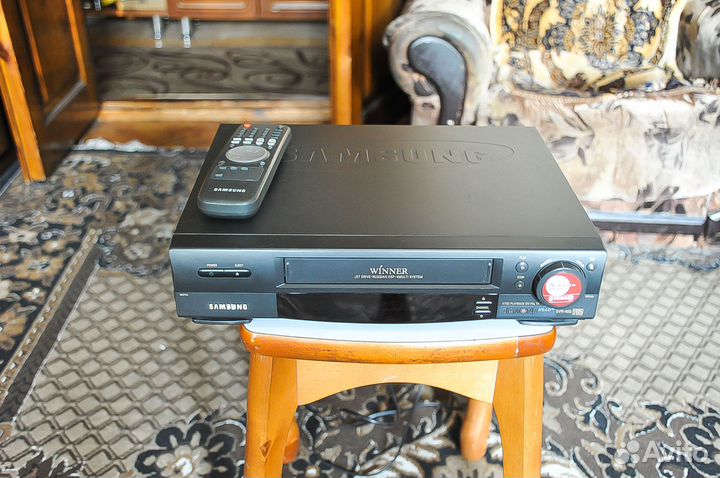 Видеомагнитофон Samsung SVR-40D