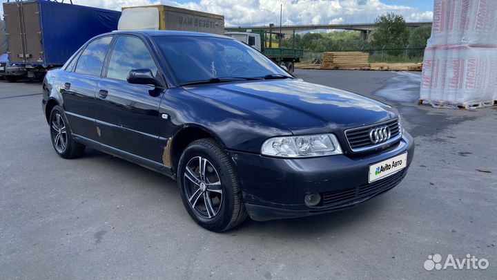 Audi A4 1.8 МТ, 1999, 293 000 км