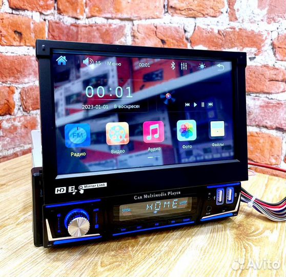 Магнитола с выдвижным экраном Pioneer 733