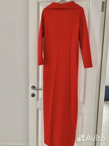 Вечернее платье с открытой спиной