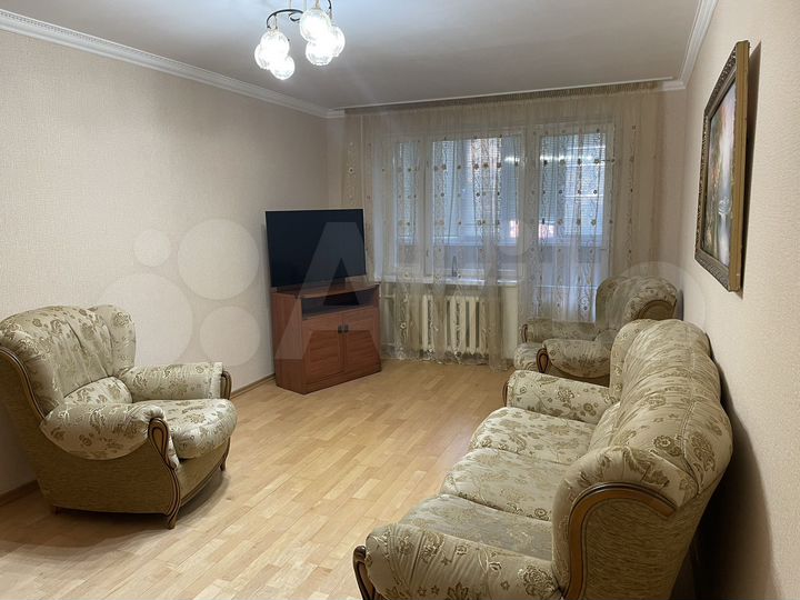 3-к. квартира, 90 м², 1/5 эт.