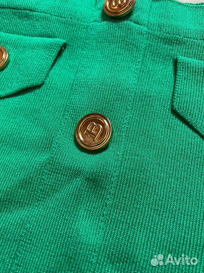 Топ изумрудный с золотыми пуговицами