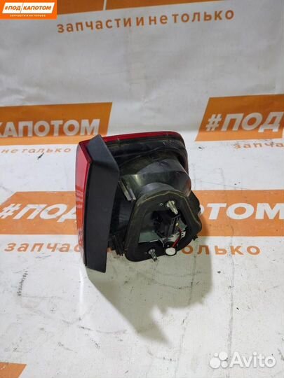 Фонарь крышки багажника правый Volkswagen Tiguan