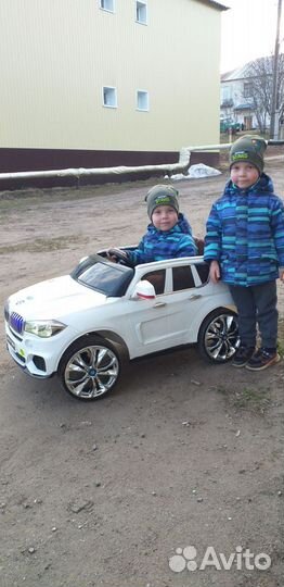 Детский электромобиль бу
