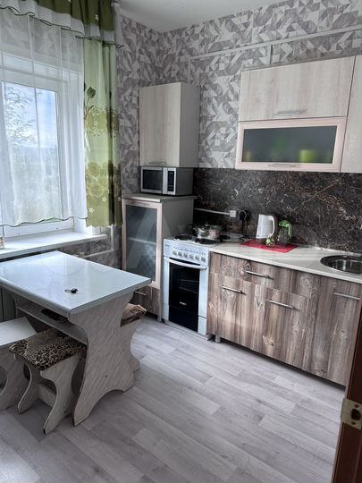 2-к. квартира, 54 м², 1/1 эт.
