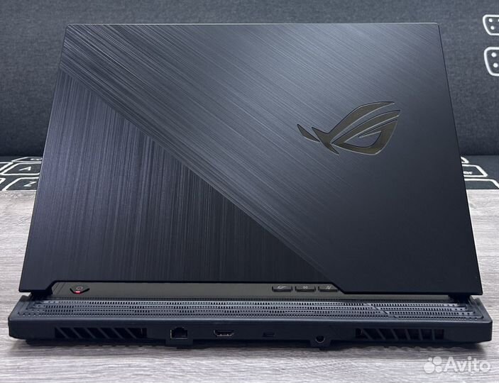 Игровой ноутбук Asus ROG Strix RTX 2070 / 144Hz