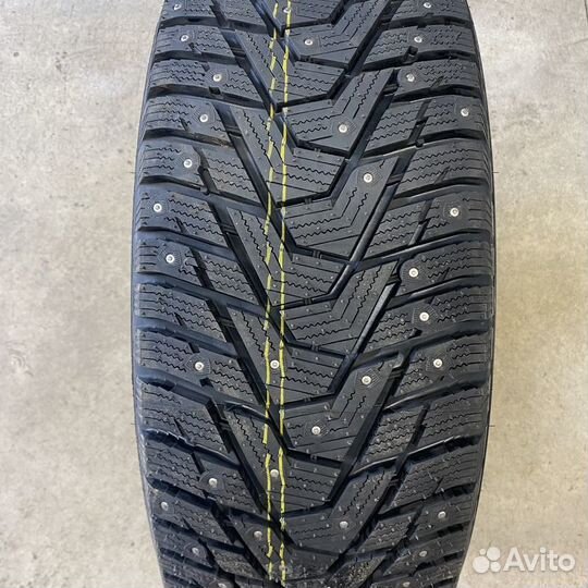 Hankook Winter i'Pike X W429A 225/60 R18 T