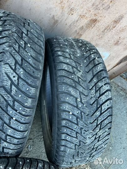 Nokian Tyres Hakkapeliitta 8 225/55 R17