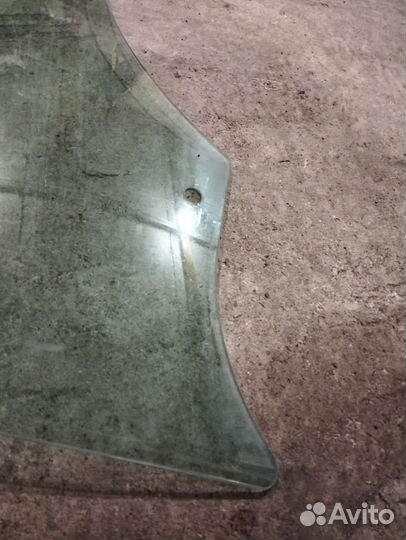 Переднее левое стекло Opel Astra J GTC