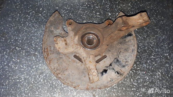 Кулак поворотный передний правый Geely Emgrand Ec7