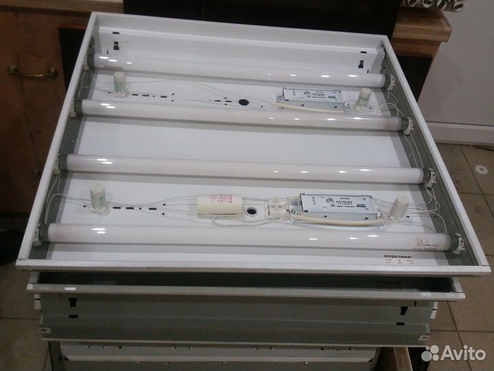 Светильник потолочный армстронг с лампами