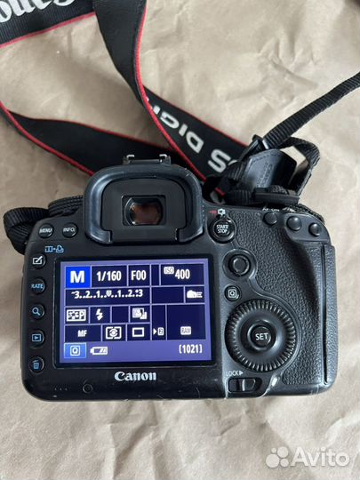 Фотоаппарат canon 5D mark iii