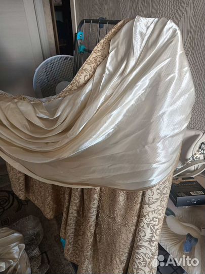 Отдам бесплатно тюль и ламбрекен
