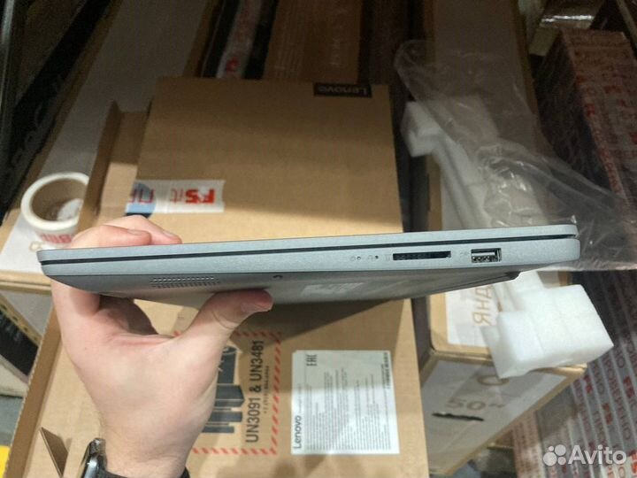 Ноутбук Lenovo ideapad 1