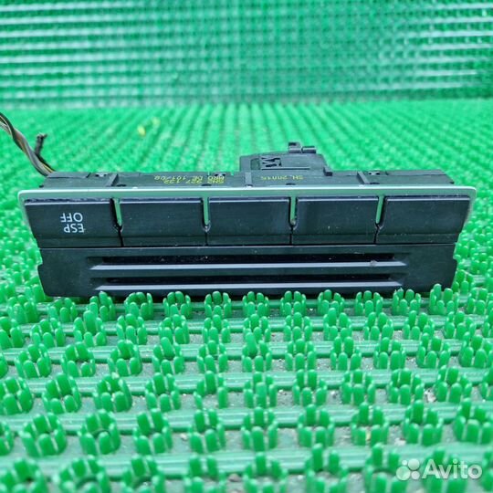 Кнопка антипробуксовочной системы Volkswagen