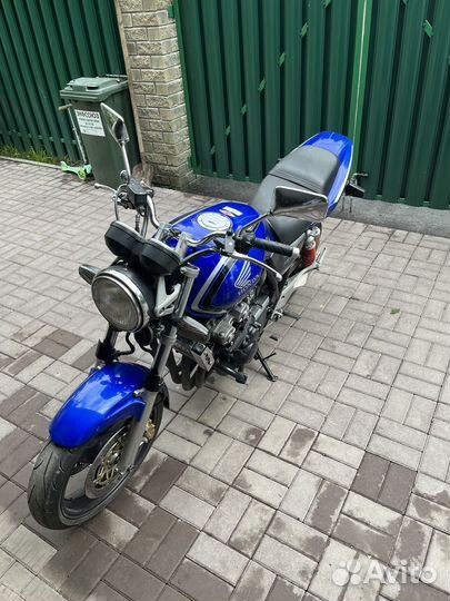 Продам Honda SB400SF