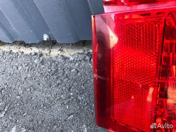 Фонарь противотуманный задний правый Toyota Land
