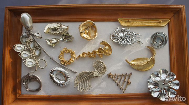 Винтажные броши Emmons