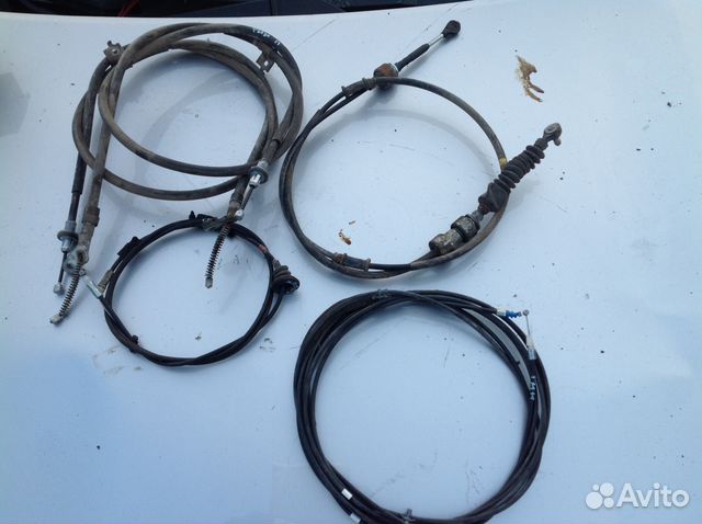 Тросик Ниссан Тиида с11