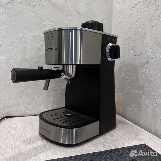 Кофемашина рожковая Polaris