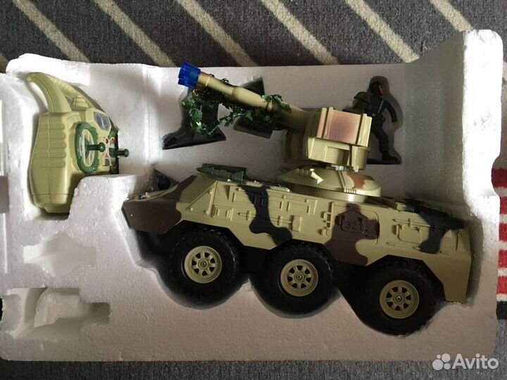 Радиоуправляемый танк