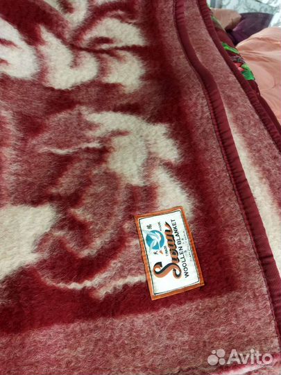 Продаются покрывала, одеяло, подушки китайские