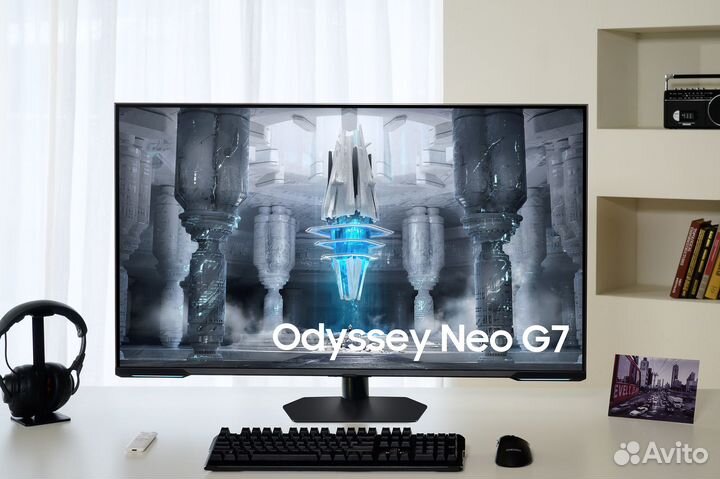 Светодиодный монитор Samsung Odyssey G70NC 43 дюйм
