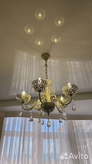 Люстра и 2 бра