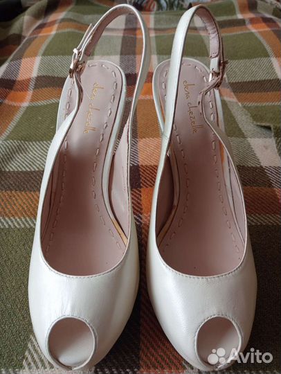 Босоножки женские 35 размер