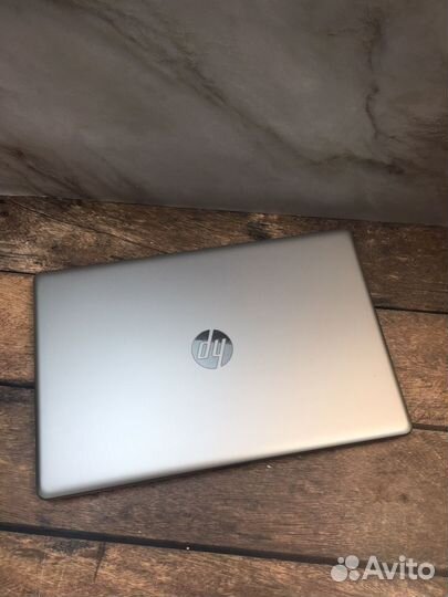 Hp 2021, 17.3, ssd 500gb, ryzen 3 3250u